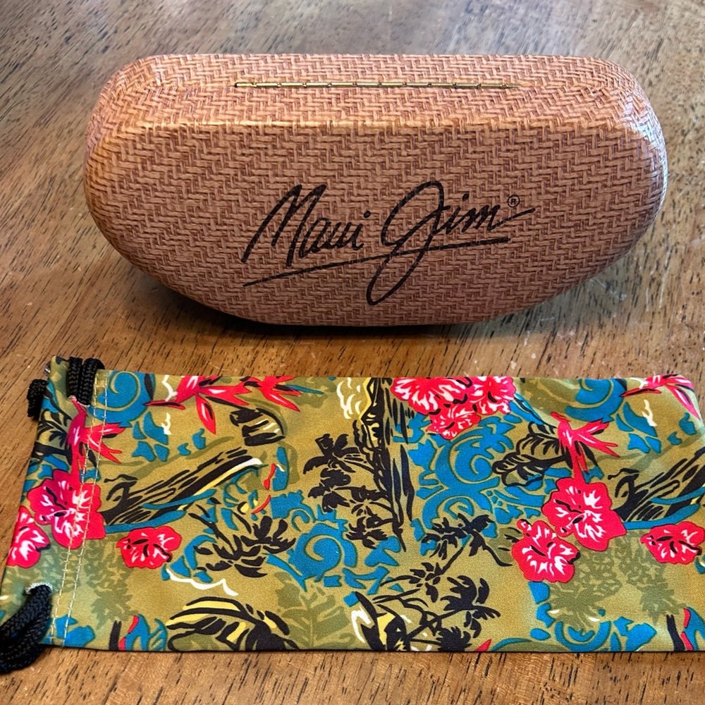 Maui Jim Sunglass Case with Micro fabric cloth case